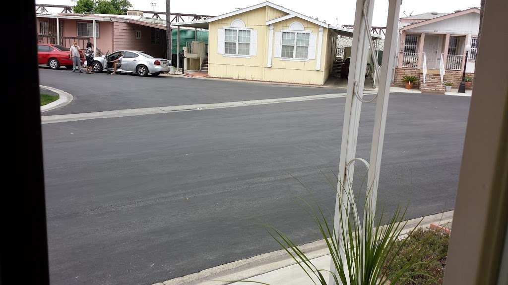 Thunderbird Villa Mobile Home Park | 10001 W Frontage Rd, South Gate, CA 90280, USA | Phone: (562) 928-4301