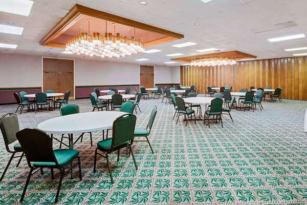 Days Inn by Wyndham Bay City | 407 7th St, Bay City, TX 77414, USA | Phone: (979) 266-0864