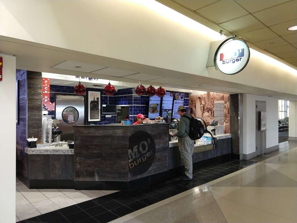 Mo Burger | Philadelphia Internal Airport, Terminal D 8500, Essington Ave, Philadelphia, PA 19153, USA | Phone: (215) 824-5383