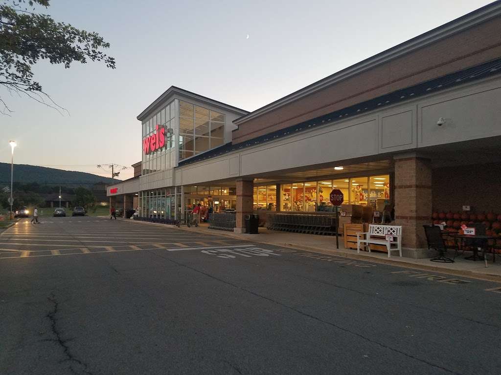 Weis Markets | 3369 PA-100, Macungie, PA 18062 | Phone: (484) 232-6072