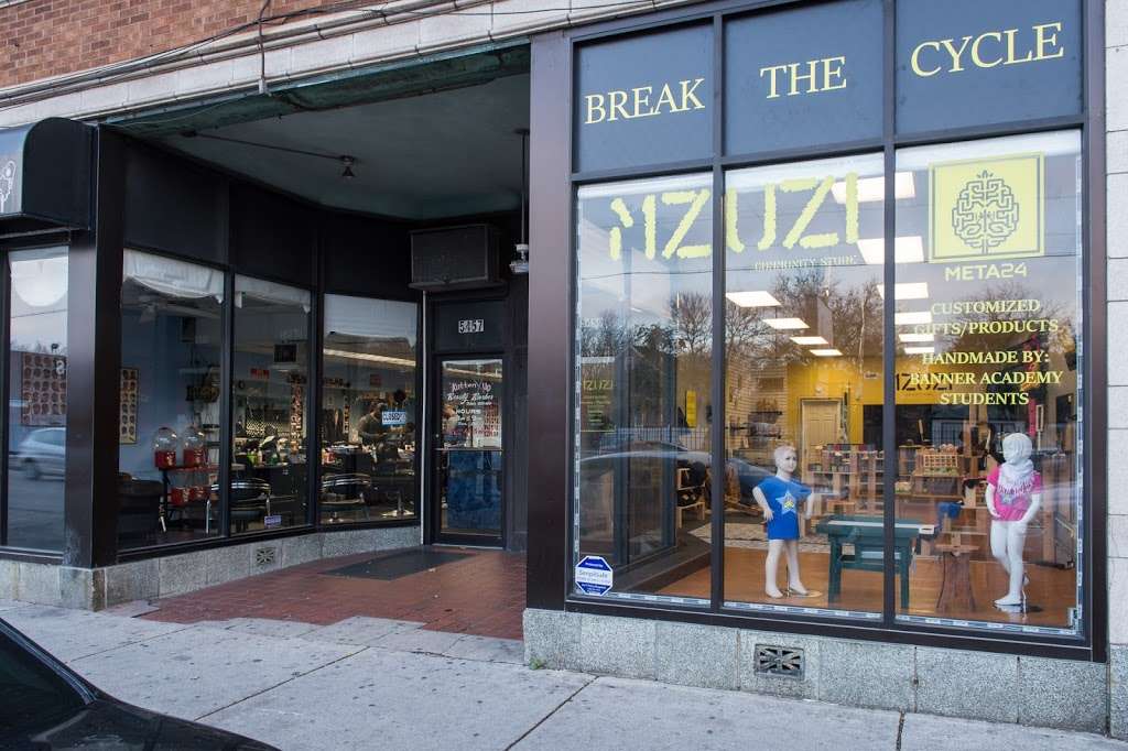 MZUZI Community Store | 5459 W Chicago Ave, Chicago, IL 60651, USA | Phone: (773) 417-2585