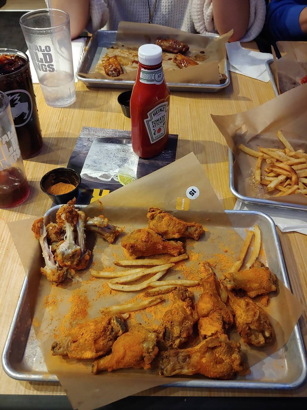 Buffalo Wild Wings | 3660 Stone Creek Blvd, Cincinnati, OH 45251, USA | Phone: (513) 245-1457