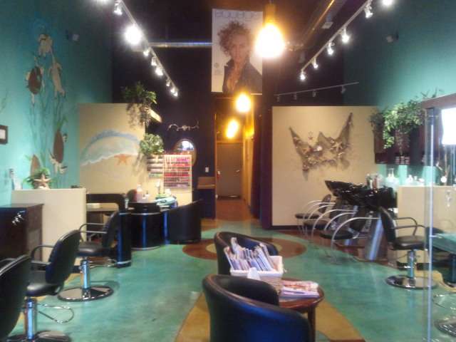 Strada Salon & Spa | 1540 Carlemont Dr, Crystal Lake, IL 60014, United States | Phone: (847) 854-7358