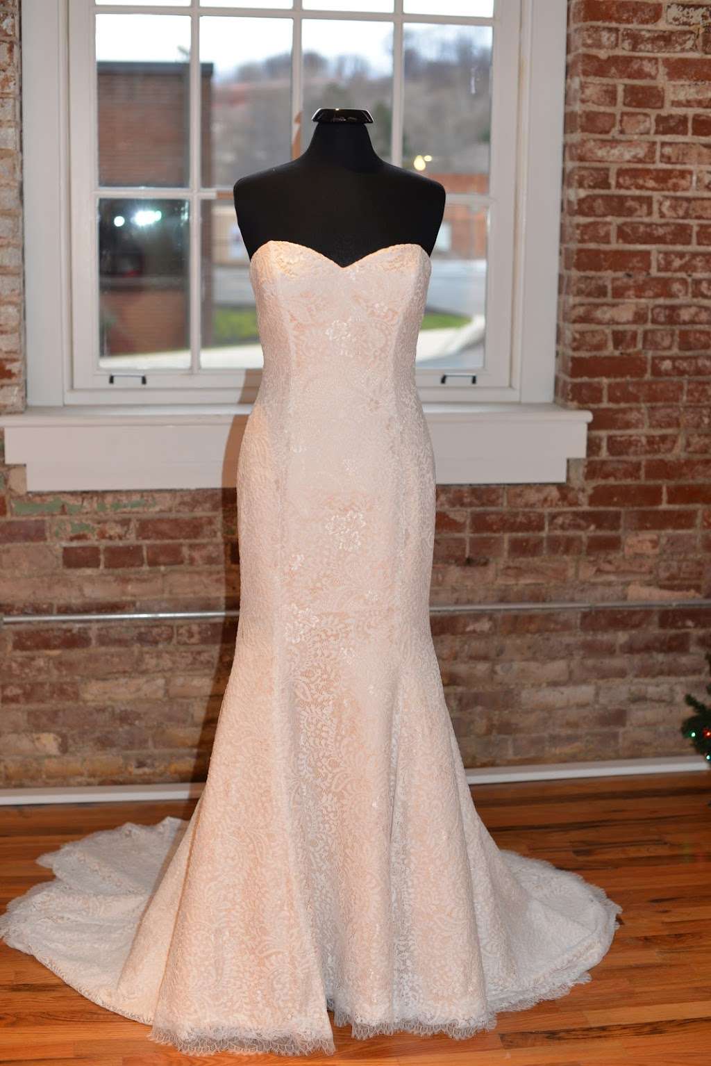 Silk Bridal Easton | 657 N 13th St Suite C101, Easton, PA 18042 | Phone: (610) 258-7900