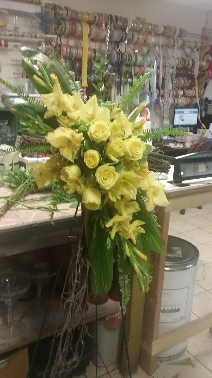 Unique Creations Floral | 5708 McPherson Rd, Laredo, TX 78041, USA | Phone: (956) 724-4258