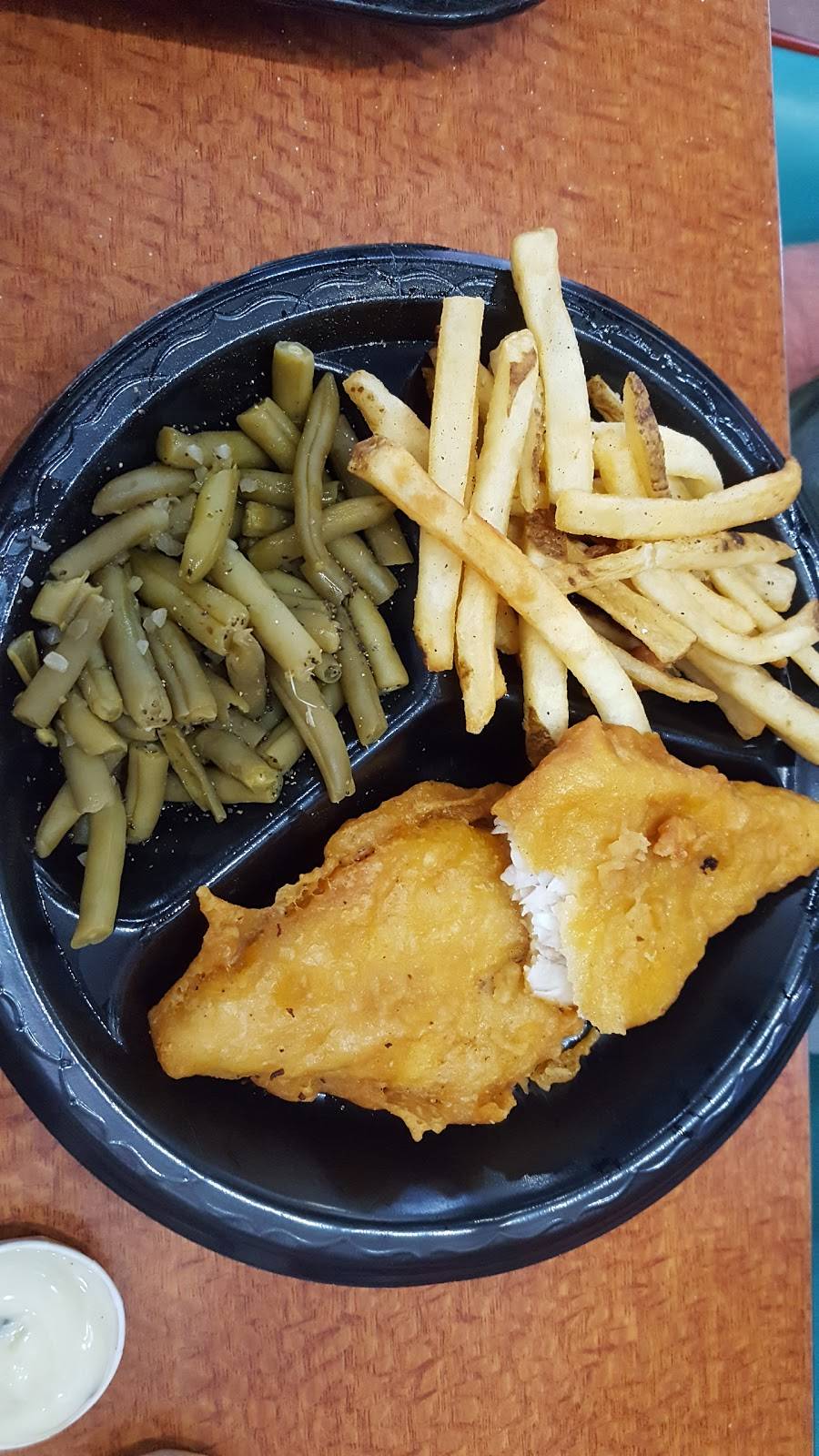 Long John Silvers | 379 N Bluff Rd, Collinsville, IL 62234, USA | Phone: (618) 345-5571