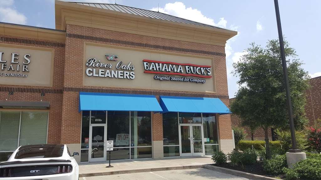 River Oaks Cleaners | 1227 Museum Square Dr, Sugar Land, TX 77479, USA | Phone: (281) 302-6881