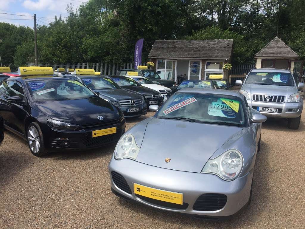 RG Car Sales & Service Ltd | Tower Industrial Estate, 1 London Rd, Wrotham, Sevenoaks TN15 7NS, UK | Phone: 01732 823492