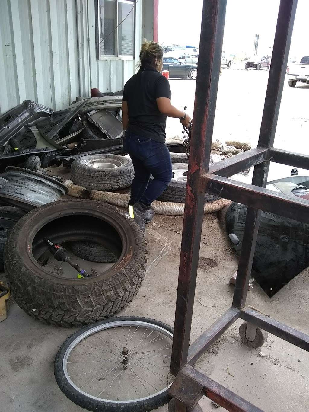 Roosevelt U Pull It Cash For Junk Cars 10606 Roosevelt Ave, San