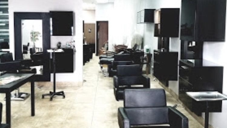 Moxie Salon and Spa | 23425 N 39th Dr #102, Glendale, AZ 85310, USA | Phone: (623) 780-7655