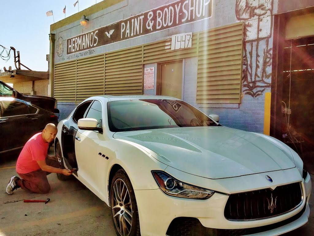 Hermanos paint and body shop | 1451 S Fitzhugh Ave, Dallas, TX 75223, USA | Phone: (214) 560-7344