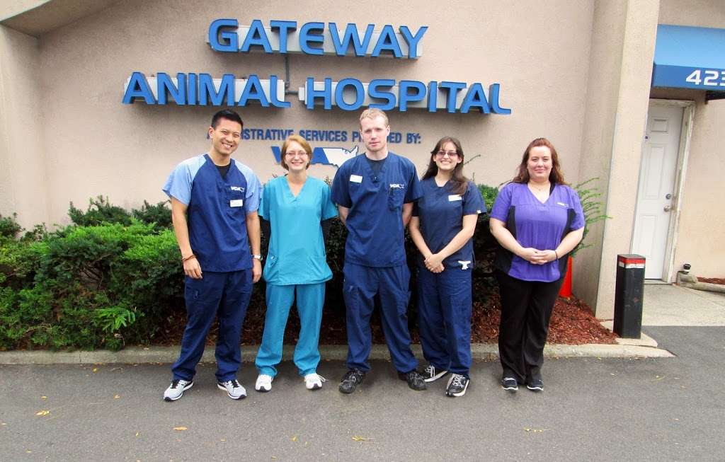 Gateway Animal Hospital | 4236 Hylan Blvd, Staten Island, NY 10312 | Phone: (718) 984-1000