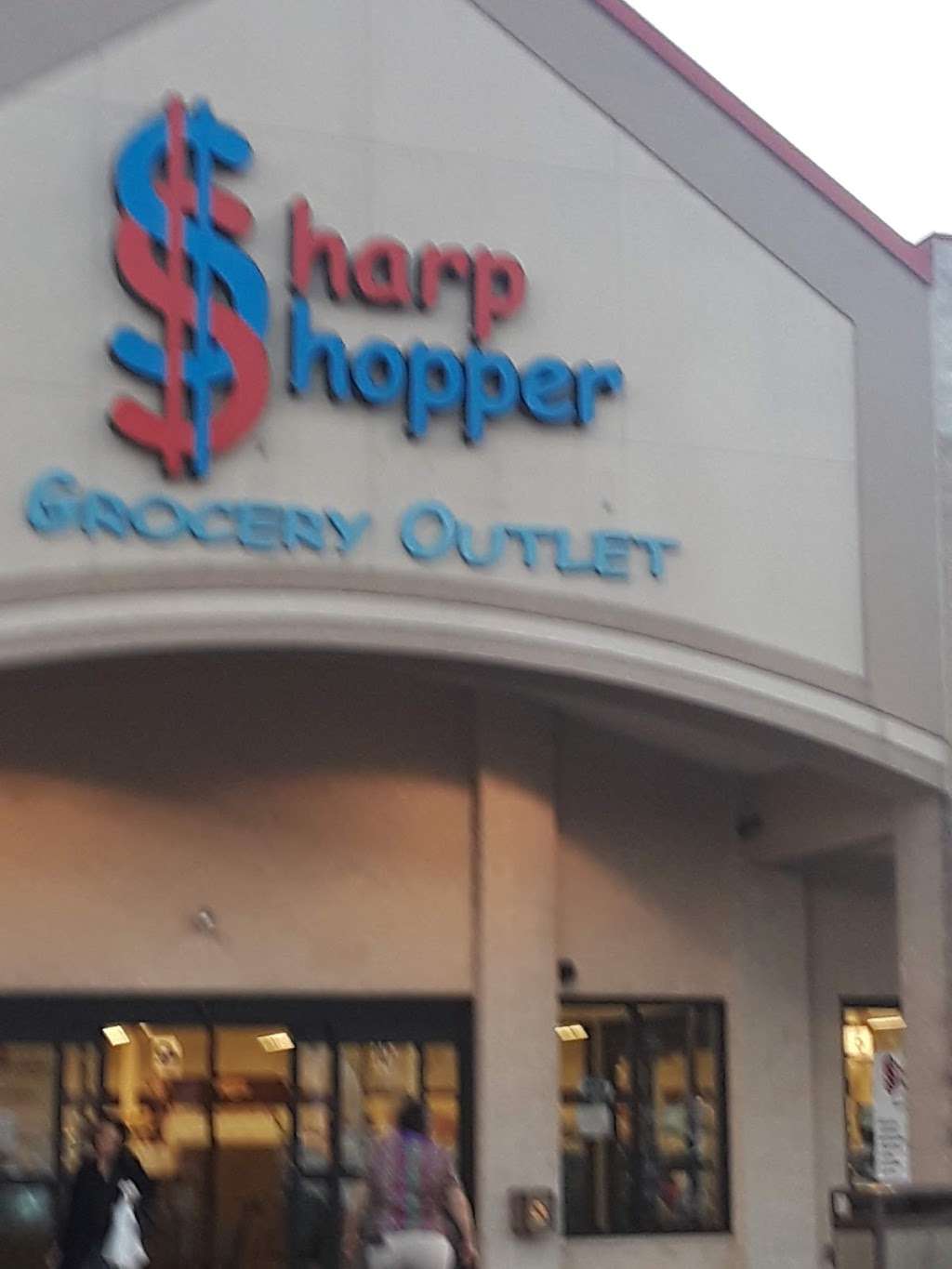 Sharp Shopper Grocery Outlet | 340 W Main St, Leola, PA 17540, USA | Phone: (717) 656-2156
