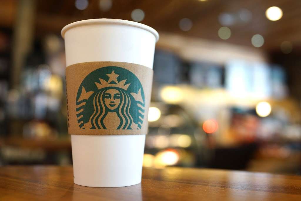 Starbucks | 8542 Connecticut Ave, Chevy Chase, MD 20815, USA | Phone: (301) 986-5187