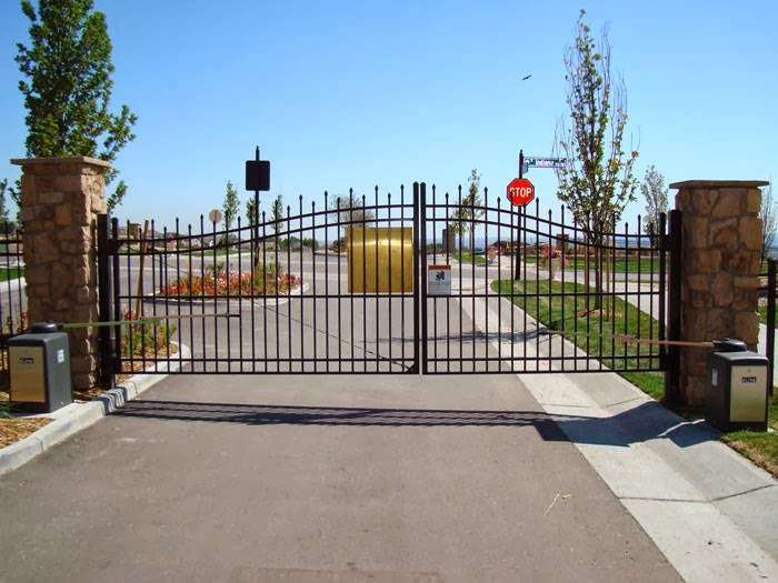 Custom Fence & Supply, Inc. | 3031 119 St, Longmont, CO 80504, USA | Phone: (303) 651-5700