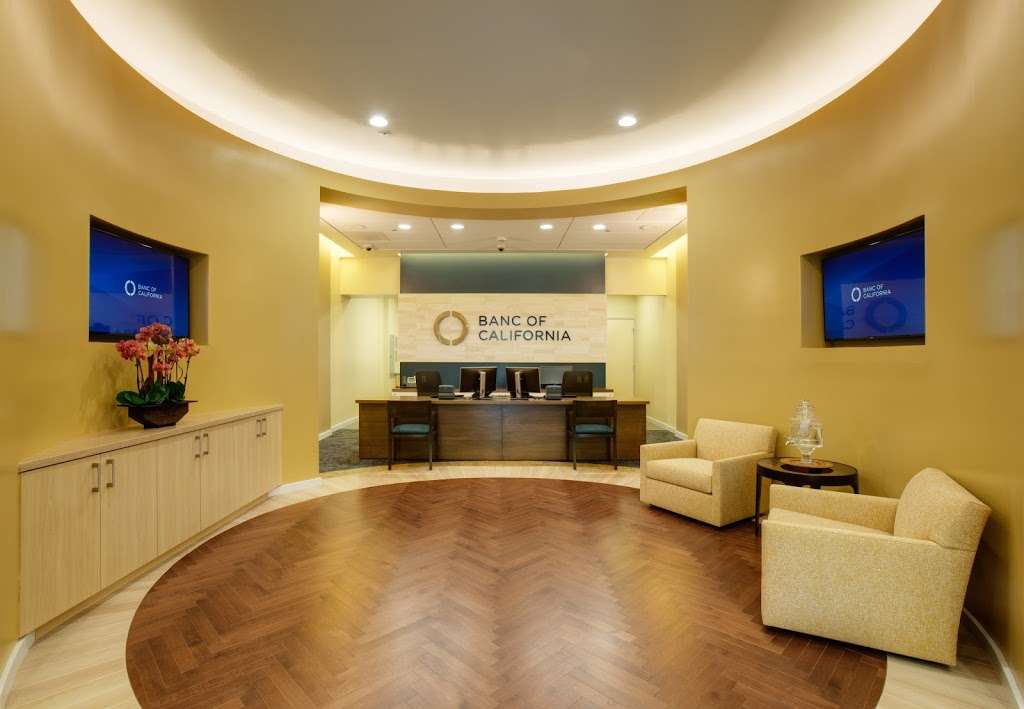 Banc of California | 530 Palisades Dr, Pacific Palisades, CA 90272, USA | Phone: (310) 566-5199