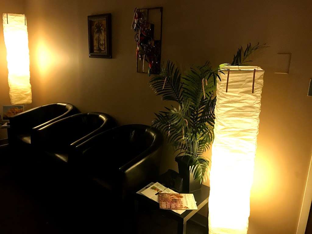 Rae of Light Aromatherapy Massage Therapy | 1075 S Yukon St #340, Lakewood, CO 80226, USA | Phone: (720) 878-3773