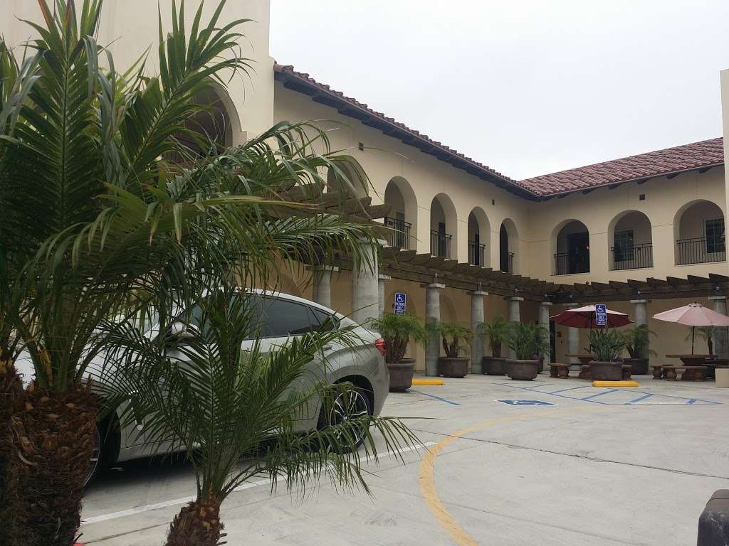 Carlsbad Surgery Center | 6121 Paseo Del Norte, Carlsbad, CA 92011, USA | Phone: (760) 448-2488