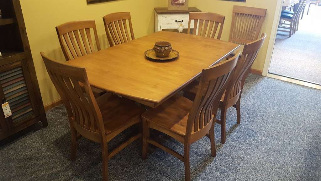 Reed Furniture Inc | 1137, 820 N Wisconsin St, Elkhorn, WI 53121 | Phone: (262) 723-2686