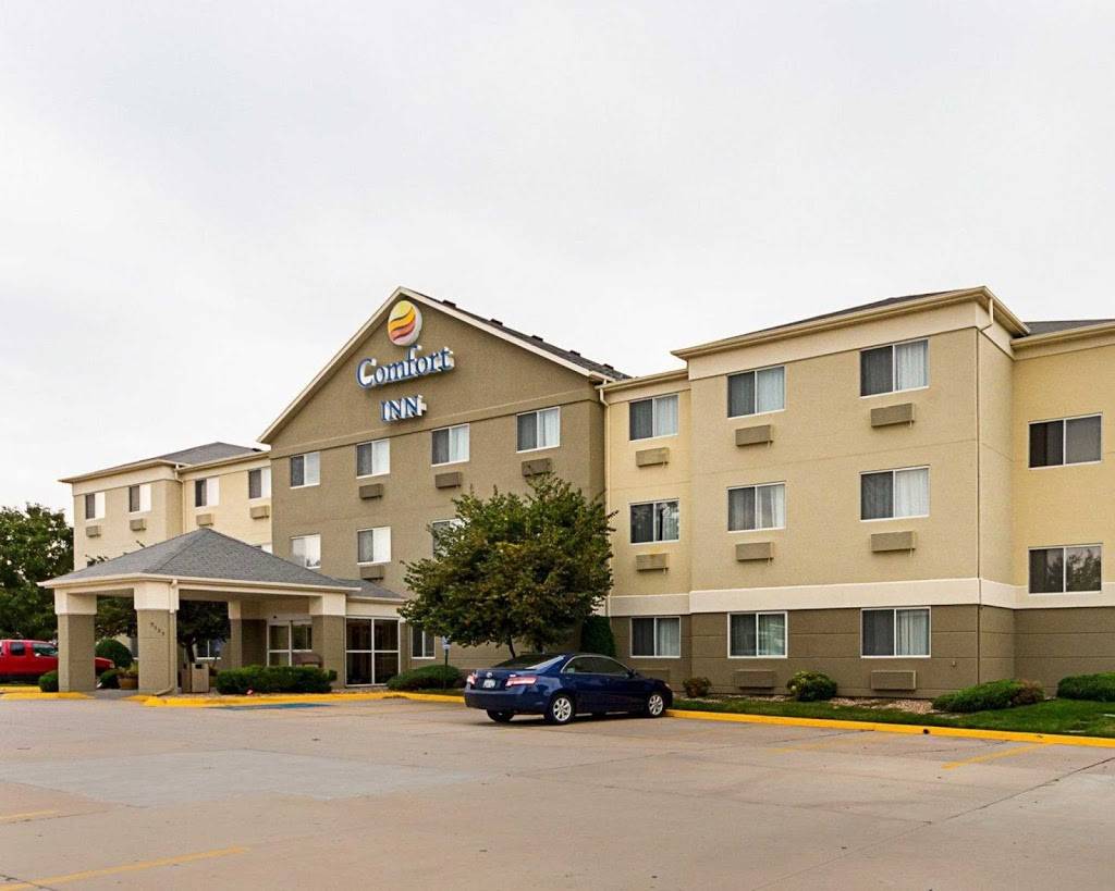 Comfort Inn East | 9525 E Corporate Hills Dr, Wichita, KS 67207, USA | Phone: (316) 686-2844