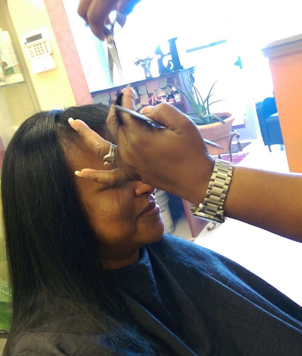 Belgicas Beauty Salon | 8336 Lee Vista Blvd, Orlando, FL 32829 | Phone: (407) 482-8819