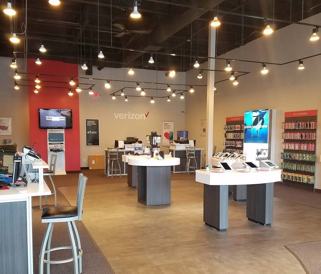 Wireless World - Verizon Authorized Retailer | 3904 Silver Lake Rd NE, St Anthony, MN 55421, USA | Phone: (612) 788-2905