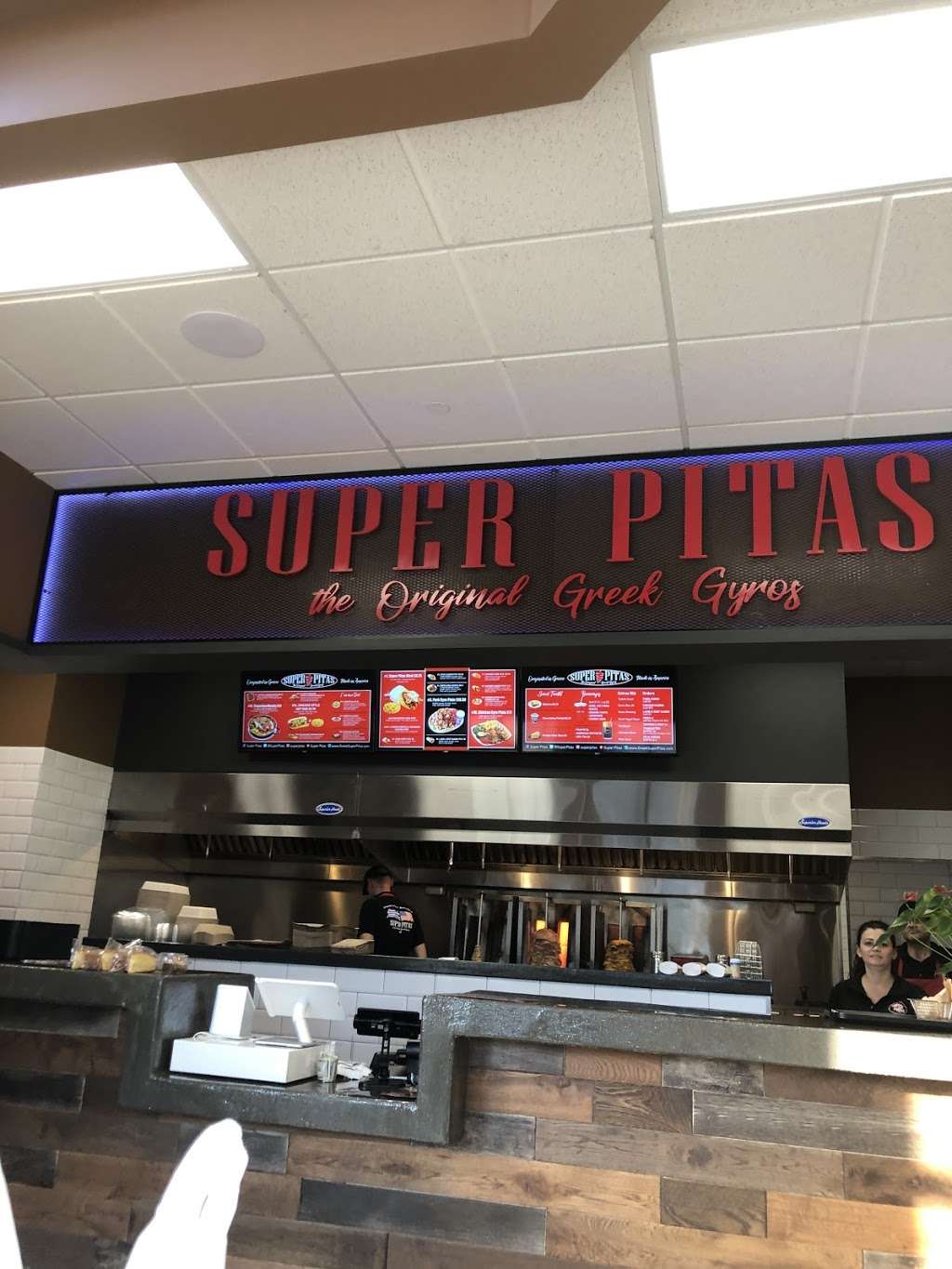 Super Pitas | 7041 N Milwaukee Ave, Niles, IL 60714, USA | Phone: (847) 423-2050