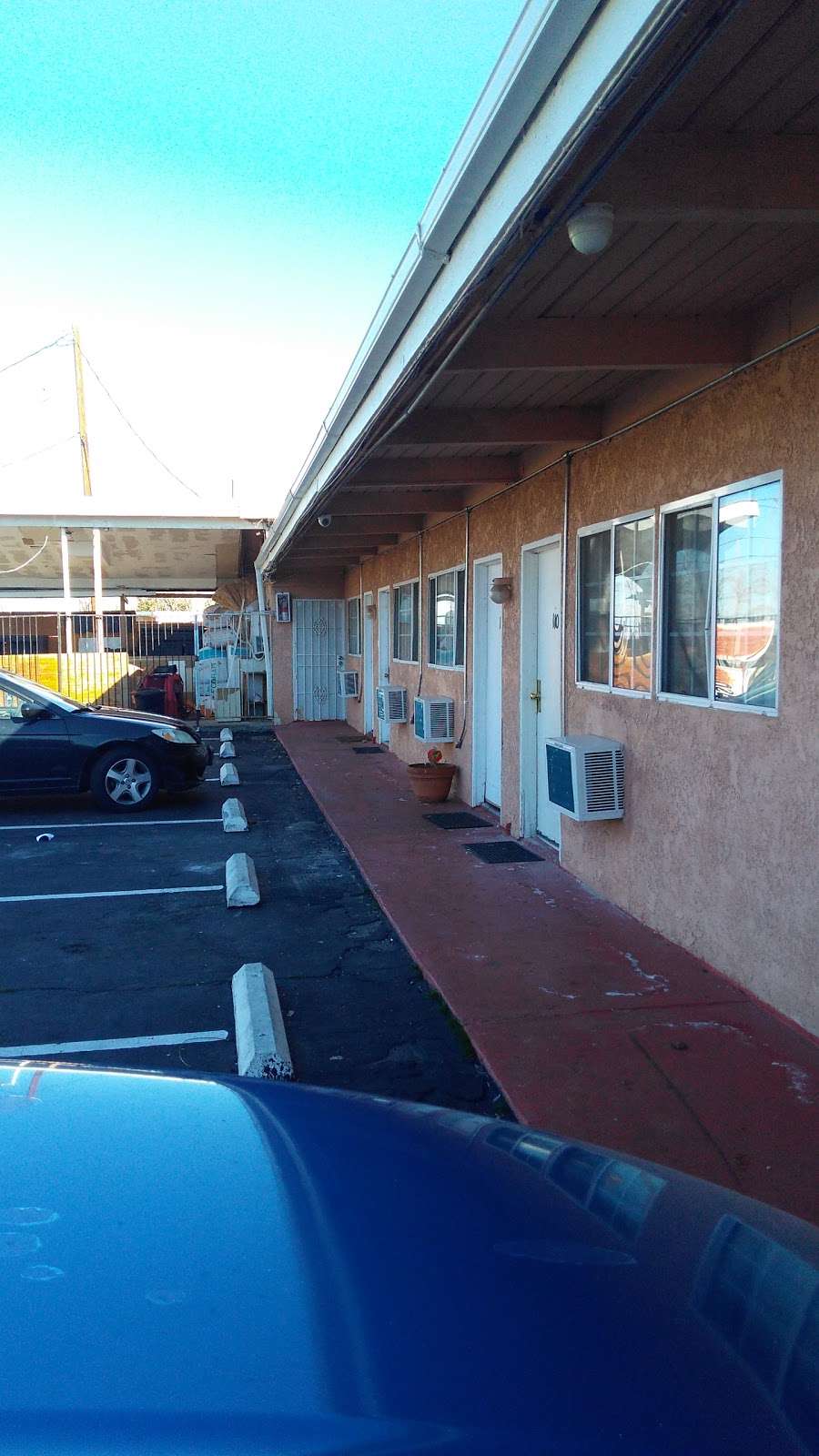 Tropic Motel | 43145 Sierra Hwy, Lancaster, CA 93534, USA | Phone: (661) 945-7831