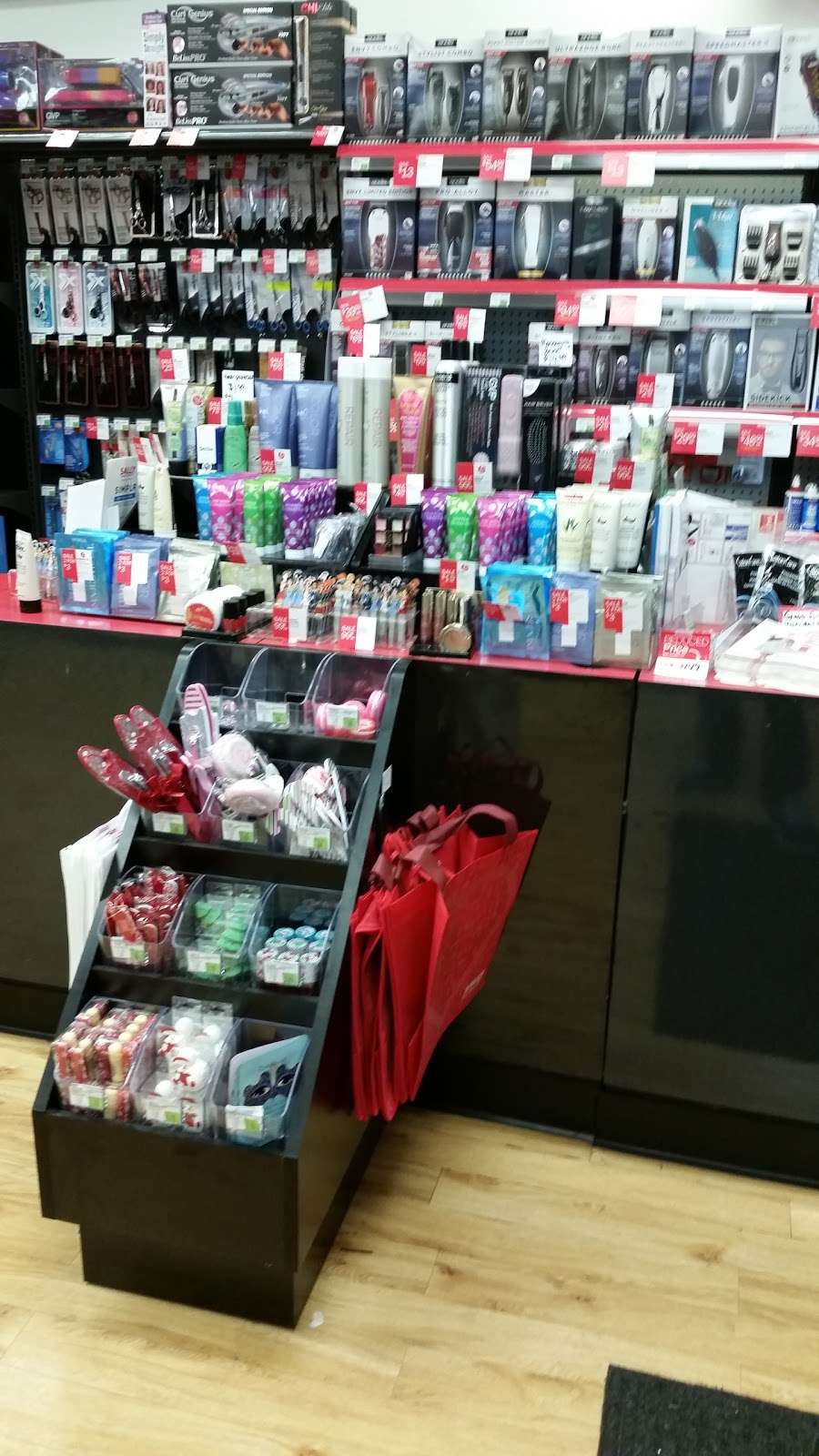 Sally Beauty | 16750 W Bluemound Rd #D, Brookfield, WI 53005, USA | Phone: (262) 784-8322