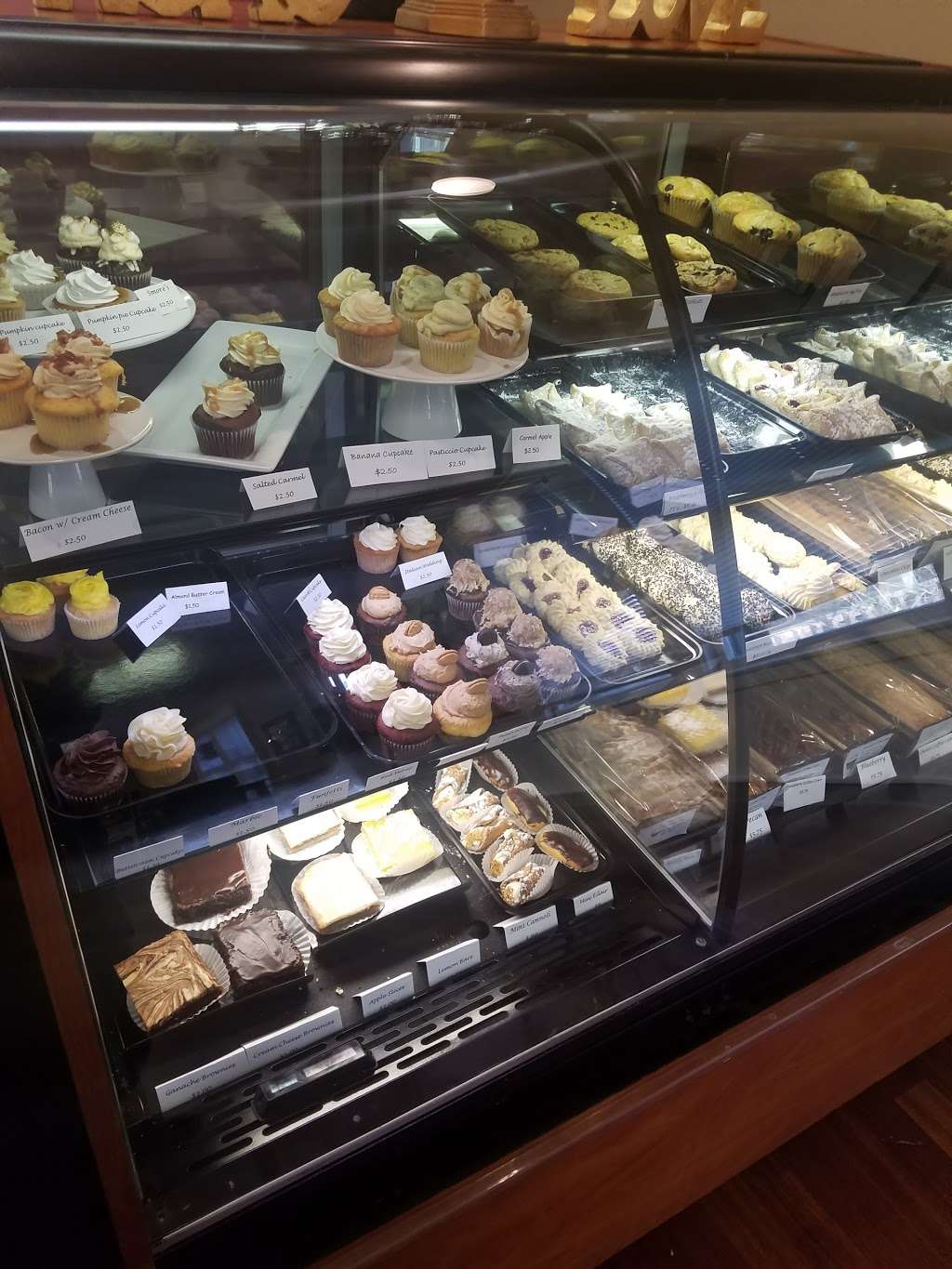 Cakes XO | 14929 Archer Ave, Lockport, IL 60441, USA | Phone: (815) 838-4145