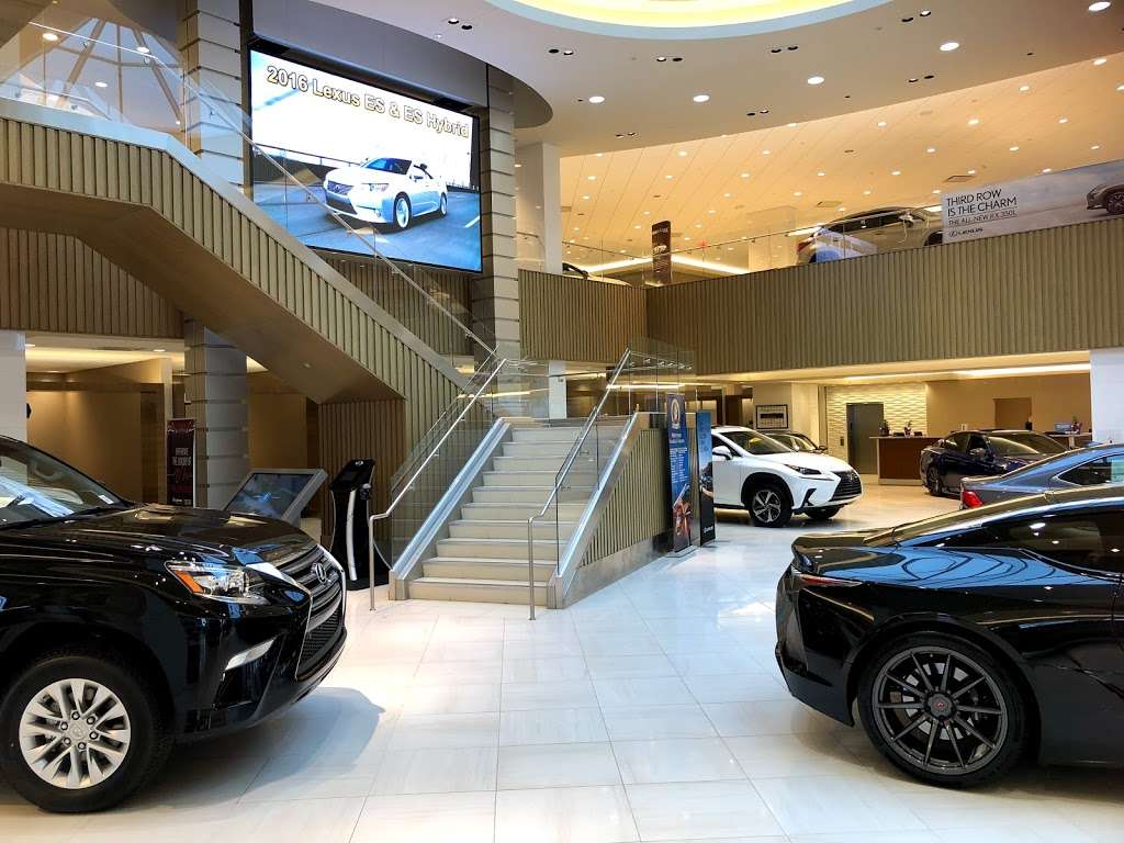 Lexus of Arlington Sales Department | 1510 W Dundee Rd, Arlington Heights, IL 60004 | Phone: (847) 991-0444