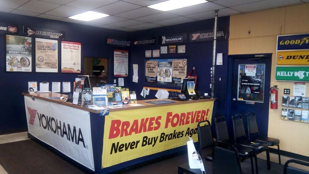 Mr. Tire Auto Service Centers | 1701 Burlington-Mount Holly Rd, Burlington, NJ 08016, USA | Phone: (609) 387-2323