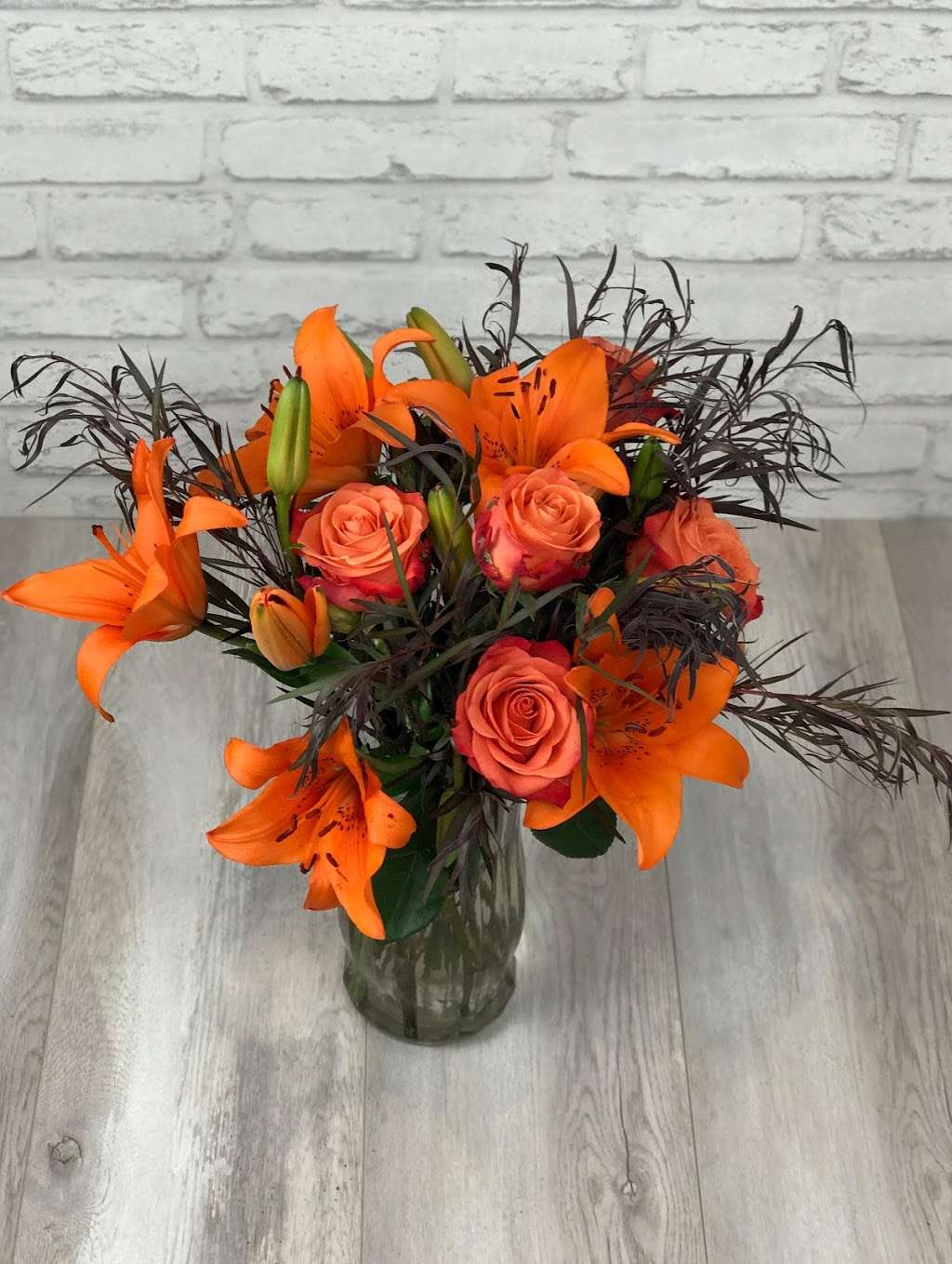 Flower Delivery Rancho Palos Verdes | 32653 Seagate Dr, Rancho Palos Verdes, CA 90275 | Phone: (424) 260-2945