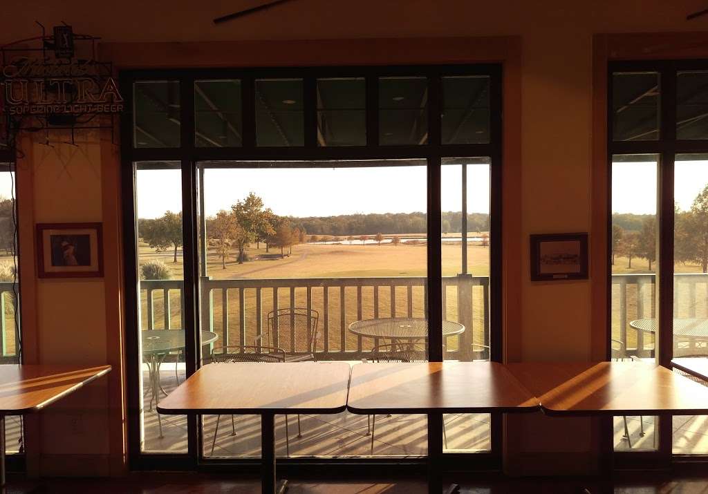 Country View Golf Course | 240 W Belt Line Rd, Lancaster, TX 75146, USA | Phone: (972) 227-0995