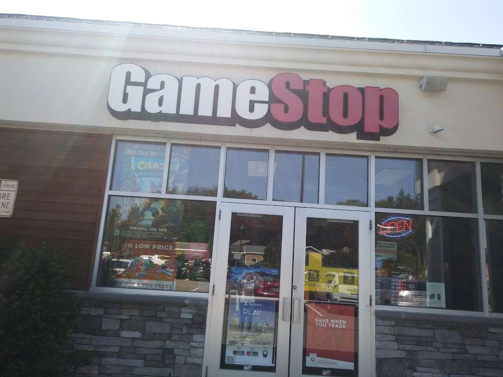 GameStop | 371 Putnam Pike, Smithfield, RI 02917, USA | Phone: (401) 231-1624