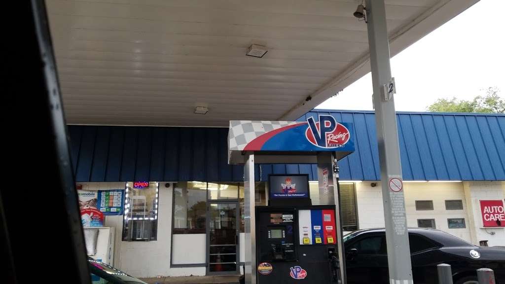 VP FUELS | 4401 St Charles Rd, Bellwood, IL 60104, USA | Phone: (708) 547-7781