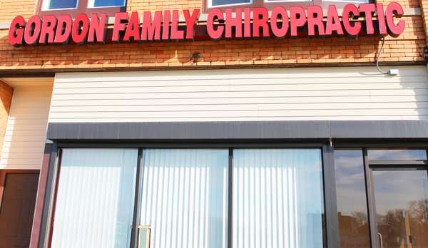 Gordon Family Chiropractic | 5769 S Wentworth Ave, Chicago, IL 60621, USA | Phone: (773) 536-2300