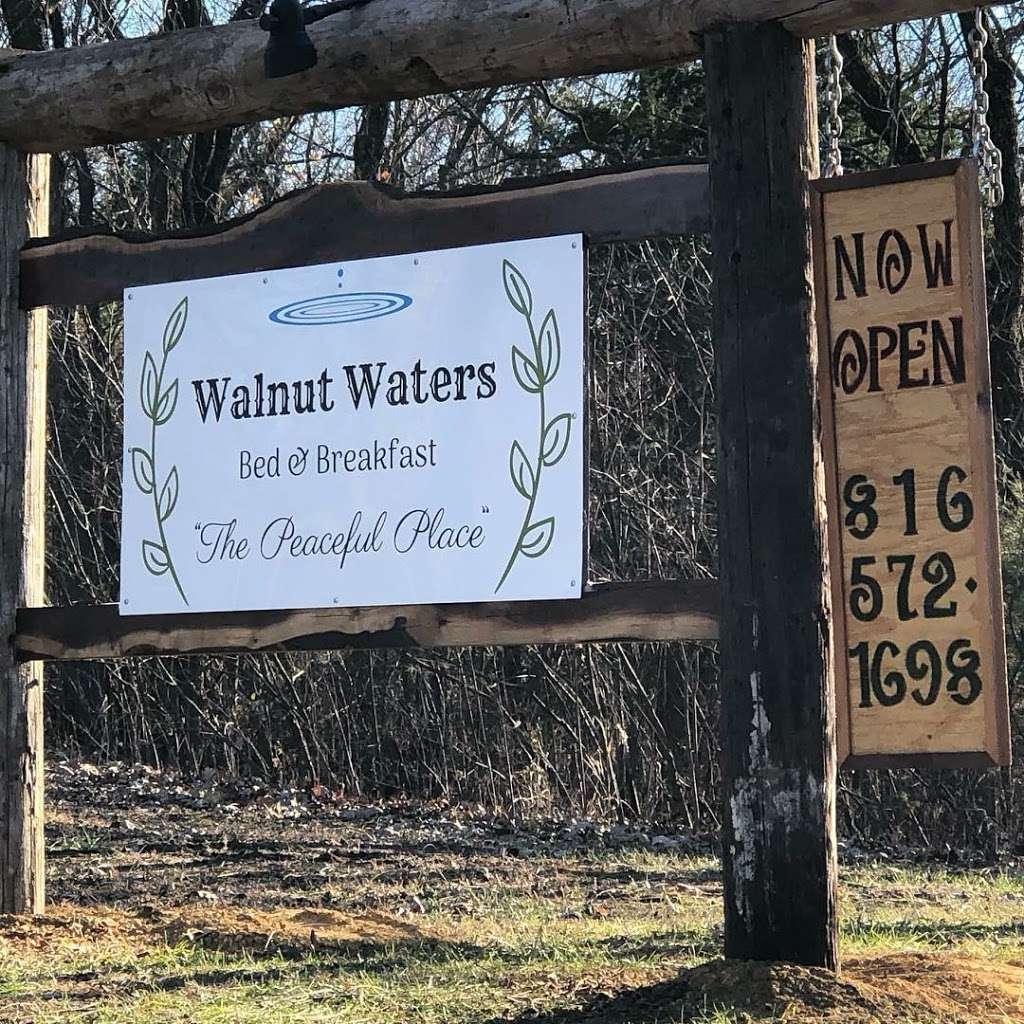 Walnut Waters Bed & Breakfast | 928 NW 1971st Rd, Lone Jack, MO 64070 | Phone: (816) 572-1698