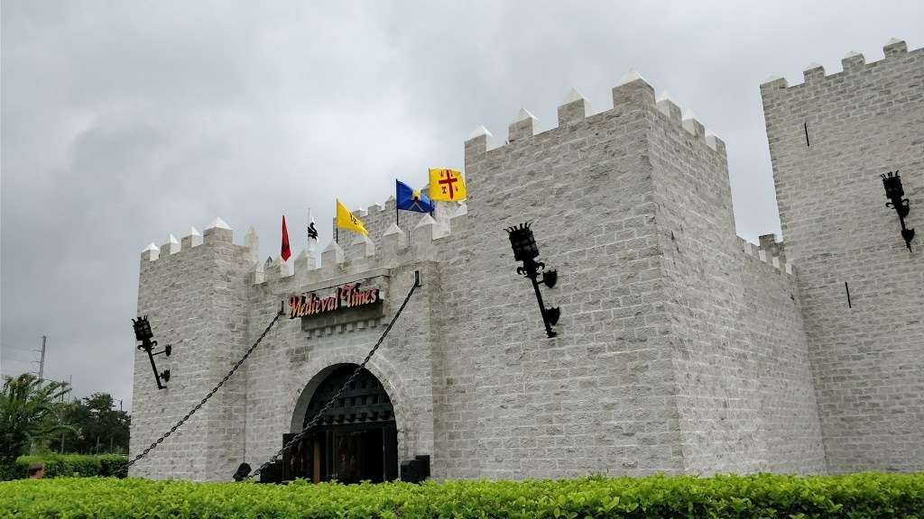 Medieval Times Dinner & Tournament | 4510 W Vine St, Kissimmee, FL 34746, USA | Phone: (407) 396-2900