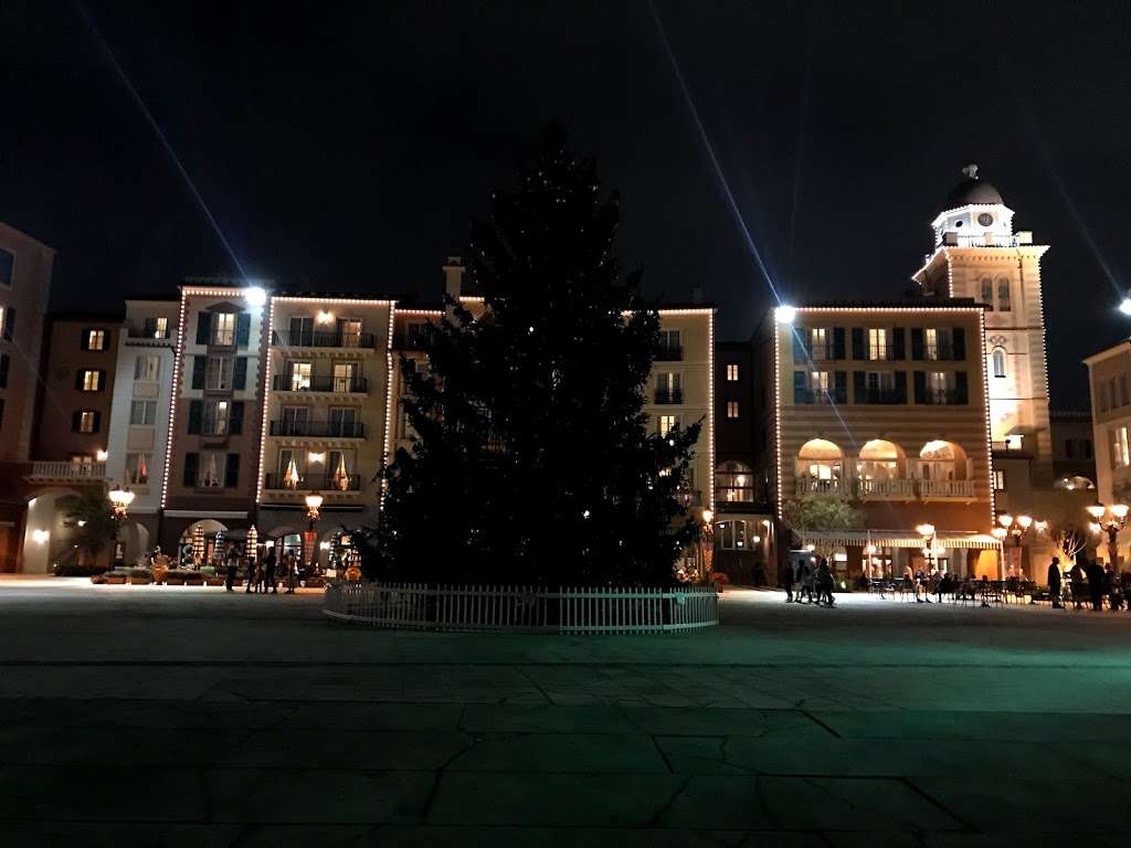 Loews Portofino Bay Hotel at Universal Orlando | 5601 Universal Blvd, Orlando, FL 32819, USA | Phone: (407) 503-1000