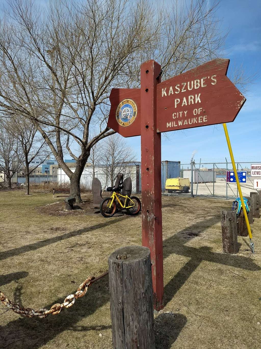 Kaszubes Park | S Carferry Dr, Milwaukee, WI 53207, USA