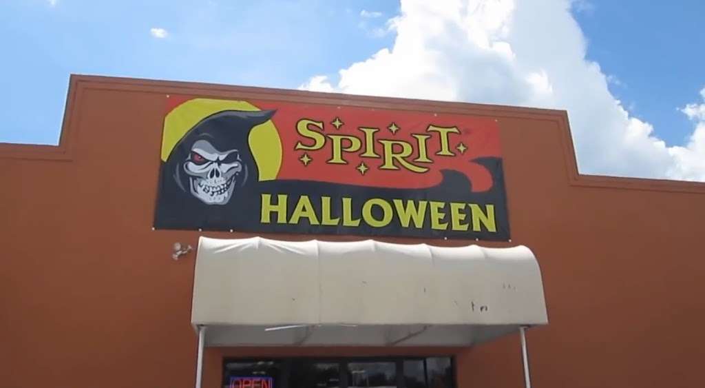 Spirit Halloween | 81 Colma Blvd, Colma, CA 94014, USA | Phone: (866) 586-0155