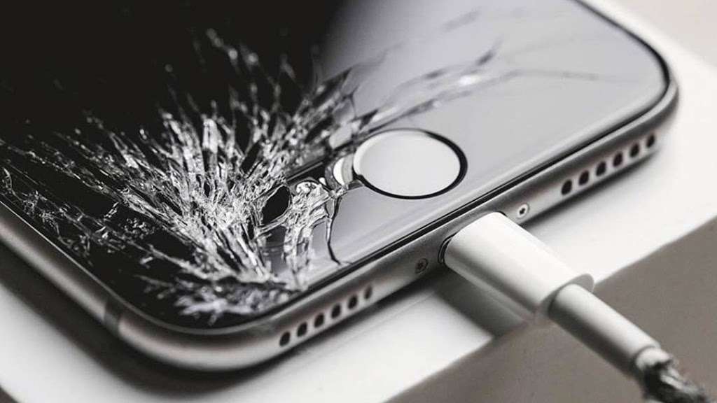 NH iPhone Repair - Salem | 227 N Broadway, Salem, NH 03079, USA | Phone: (603) 609-0757