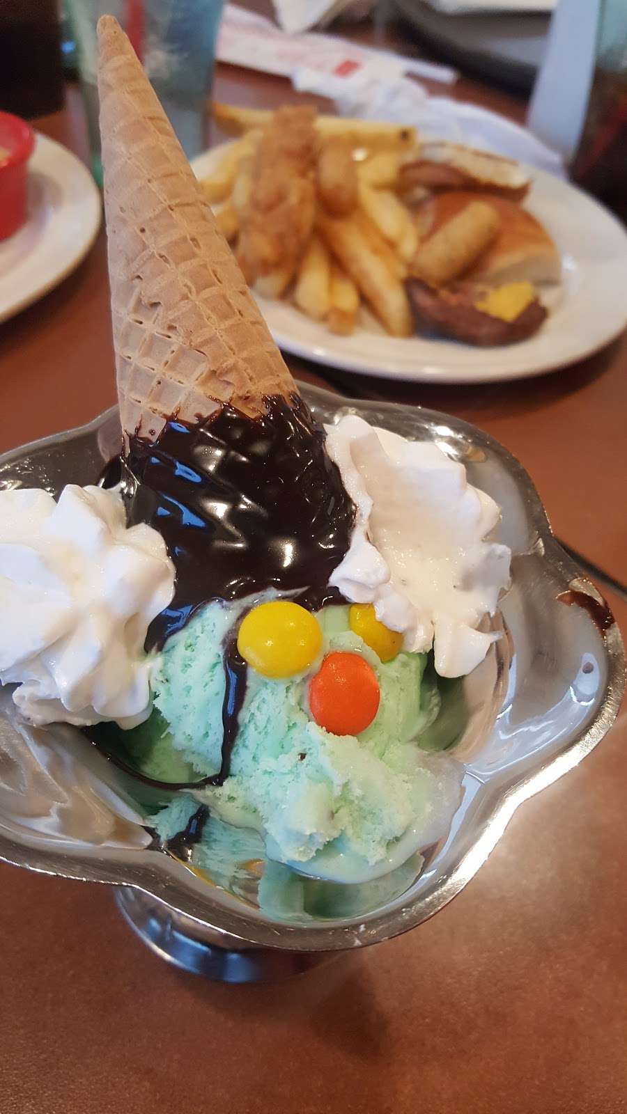 Friendlys | 455 Walling Ave, Wantage, NJ 07461, USA | Phone: (973) 702-9009