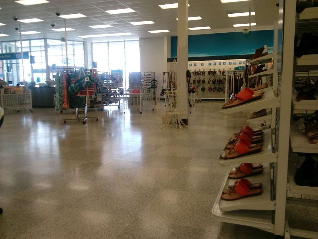 Ross Dress for Less | 71 Wilson Ave Lot 3, Hanover, PA 17331, USA | Phone: (717) 630-2288