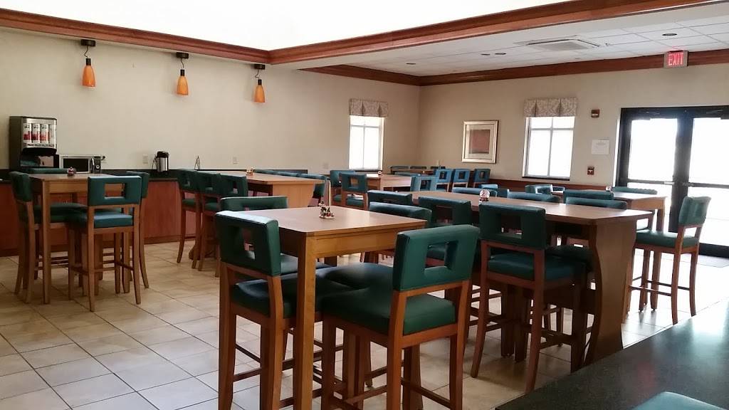 Navy Gateway Inns And Suites | 7728 Wasp Ave, Millington, TN 38053, USA | Phone: (901) 881-8884