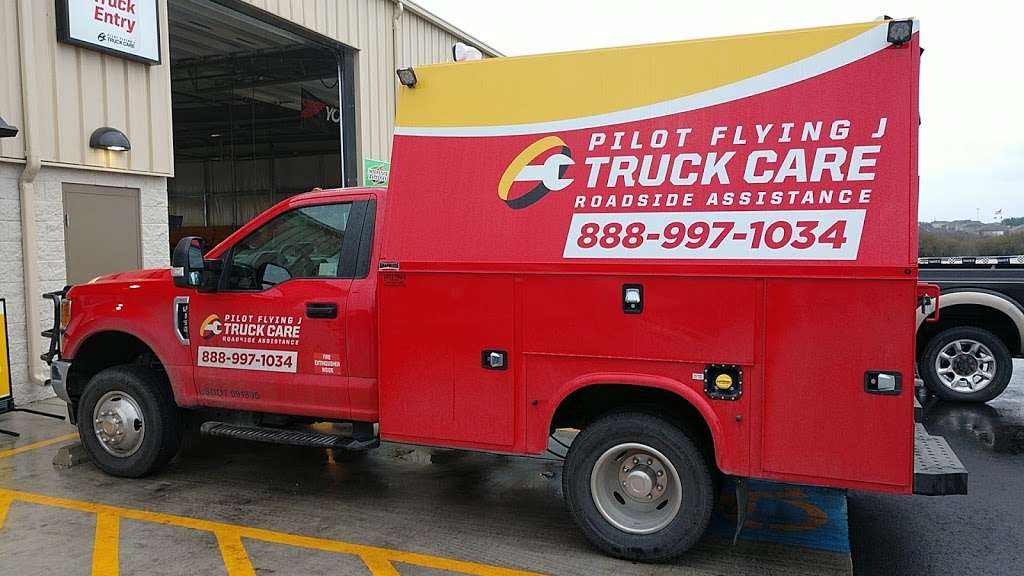 Pilot Flying J Truck Care | 1815 N Foster Rd, San Antonio, TX 78244, USA | Phone: (210) 666-2266