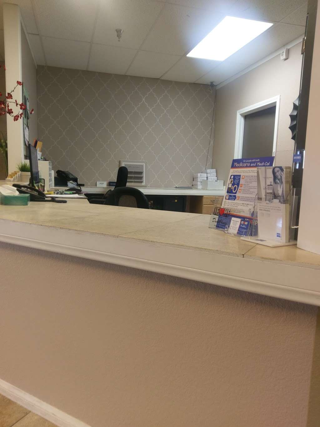 Vision Express Optometry | 15923 Bear Valley Road B-100, Hesperia, CA 92345, USA | Phone: (760) 949-6363