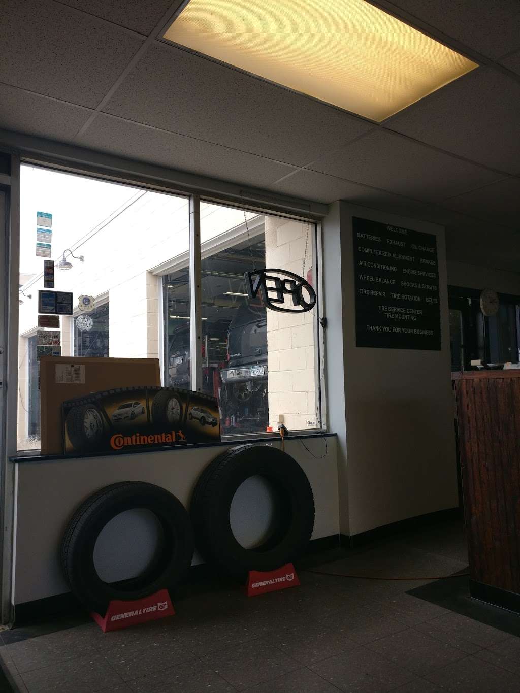 Quality Discount Tire Service Center, Inc. | 3219 Willits Rd, Philadelphia, PA 19114, USA | Phone: (215) 677-4070