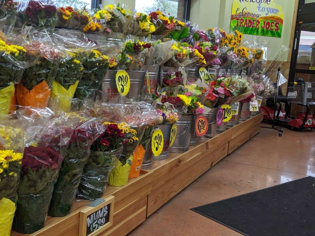 Trader Joes | 25 N La Grange Rd, La Grange, IL 60525 | Phone: (708) 579-0838